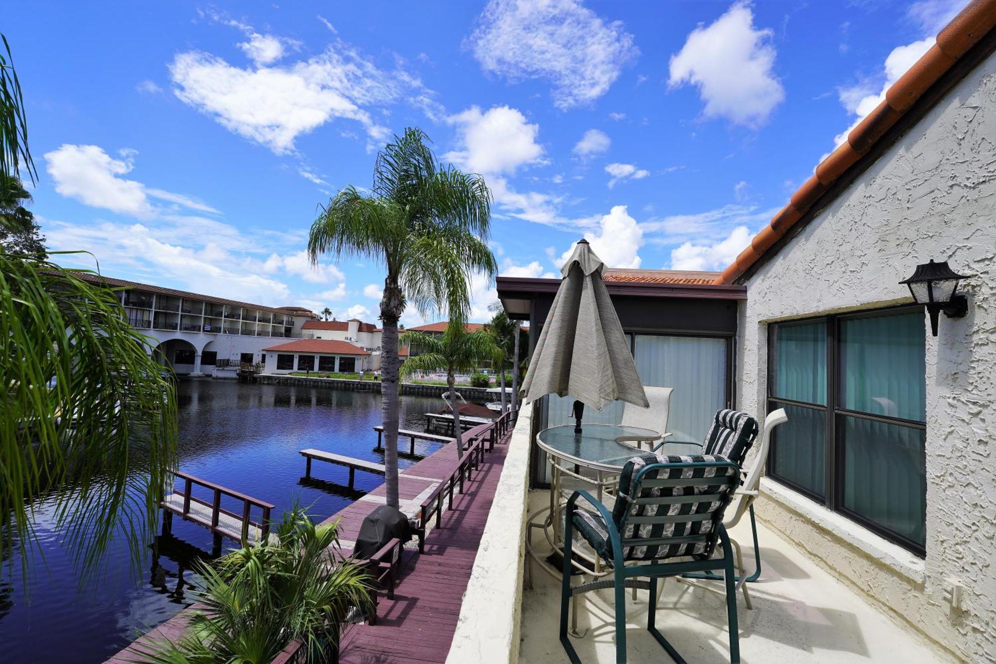 Florida Condos On Lake Tarpon Palm Harbor Exterior photo